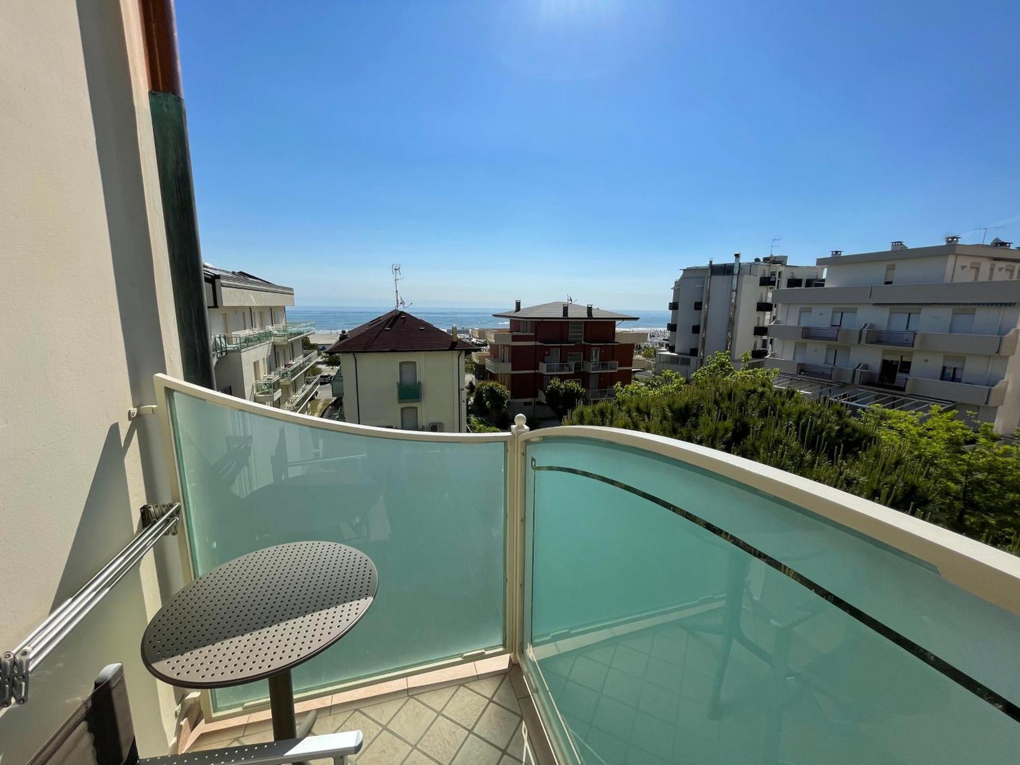 Hotel Alexander Milano Marittima Eksteriør bilde