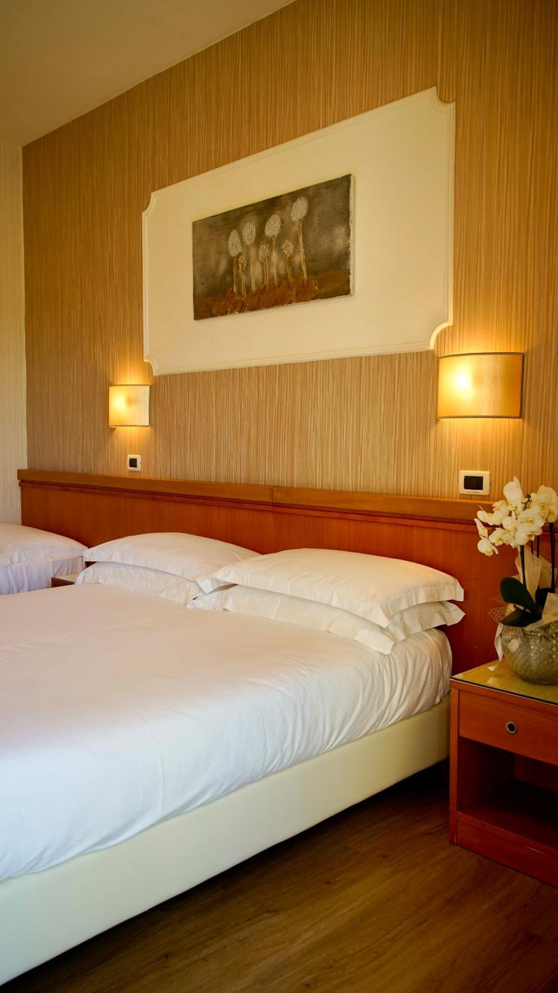 Hotel Alexander Milano Marittima Eksteriør bilde