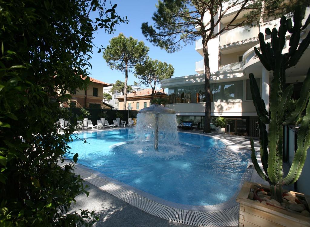 Hotel Alexander Milano Marittima Eksteriør bilde
