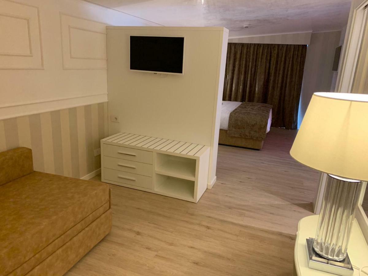 Hotel Alexander Milano Marittima Eksteriør bilde